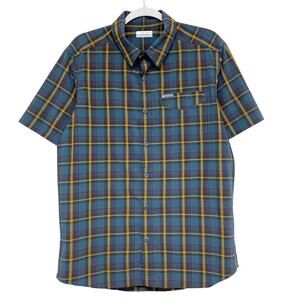 Columbia Plaid Mens Size M Short Sleeve Outerwear Button Up Shirt